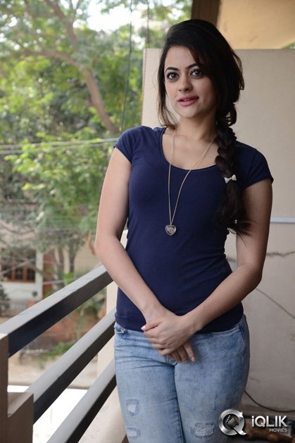 Shruti-Sodhi-Interview-About-Pataas-Movie